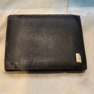 Dunhill  vintage black leather men’s wallet.